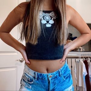 Washed gray flower embroidered crop top